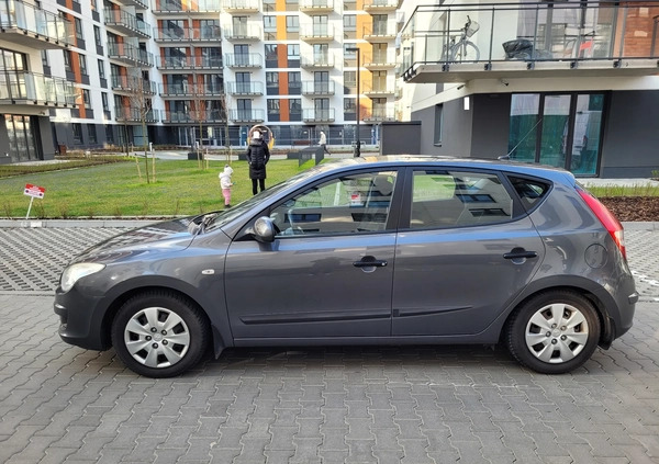 Hyundai I30 cena 18500 przebieg: 259704, rok produkcji 2007 z Warszawa małe 92